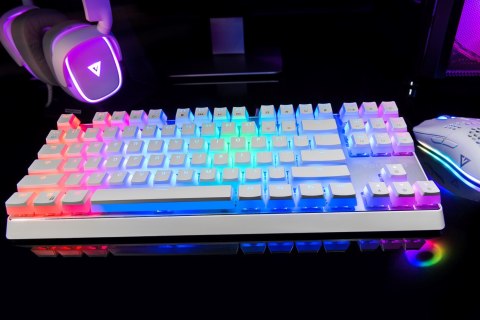 Klawiatura mechaniczna RGB Modecom Volcano Lanparty Pudding (Outemu Blue), biała