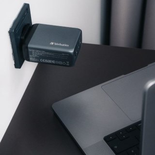 Verbatim Ładowarka sieciowa GaN 200W 3xUSB-C/USB-A + Adapter EU/UK/US GNC-200 32204