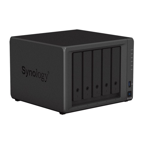 NAS Synology DS1522+; Tower; 5x (3.5" SATA HDD); AMD Ryzen R1600; 8 GB DDR4 ECC SODIMM (max. 32GB), 4 x 1GbE RJ-45