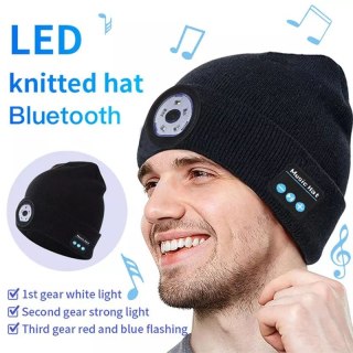 CZAPKA Z LATARKĄ LED + WBUDOWANE SŁUCHAWKI BLUETOOTH, BLACK / CZARNY